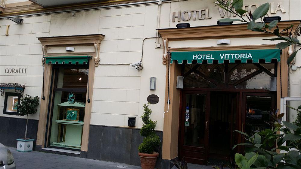 Hotel Vittoria Помпеи Экстерьер фото